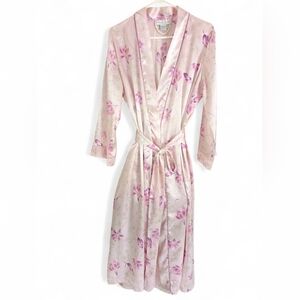Morgan Taylor Intimates Pink and Lavender Maxi Bathrobe Size Small